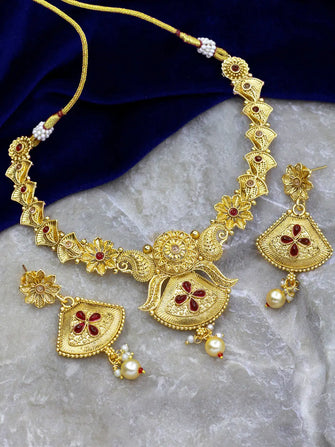 Stylish Customary Antique Gold Plated necklace set - Aanya